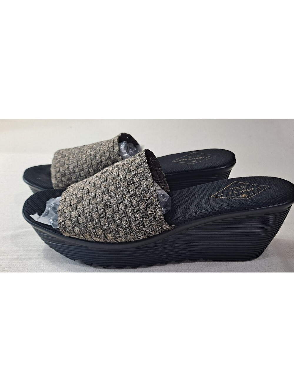 St. John's Bay Women's 8 Platform Wedge Slide Sandal Bronze Metallic